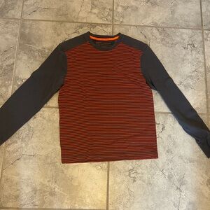 ✨ Banana Republic Orange & Gray Striped Long Sleeve Tee – Bold & Stylish ✨